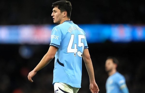 欧维策略 仅出场9次 亚洲后防新星遭瓜帅冷落背后原因曝光 曼城太会算计了