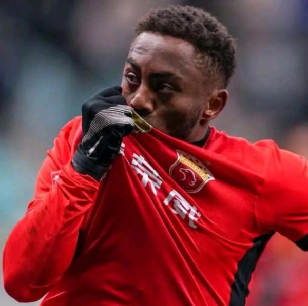 配资猫 海港豪取中超四连胜！343天第一次，8战亚泰全胜，连刷5纪录